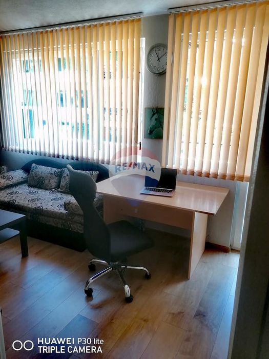 Дава се под наем Ателие в Варна, Окръжна болница - 900 кв.м за 459 € - Снимка #1