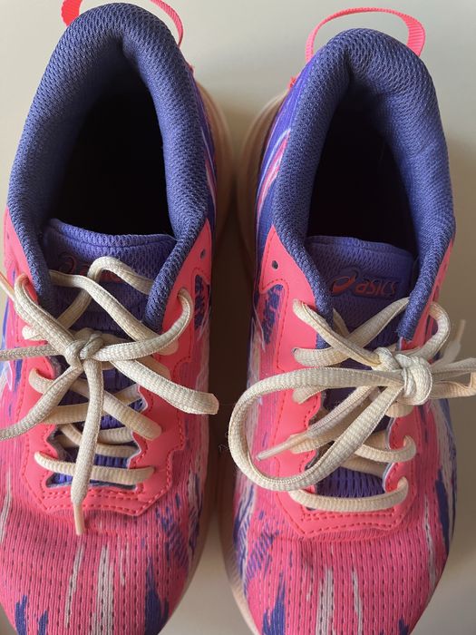 Asics маратонки 35н