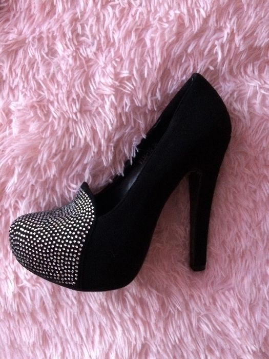 Туфли новые красивые