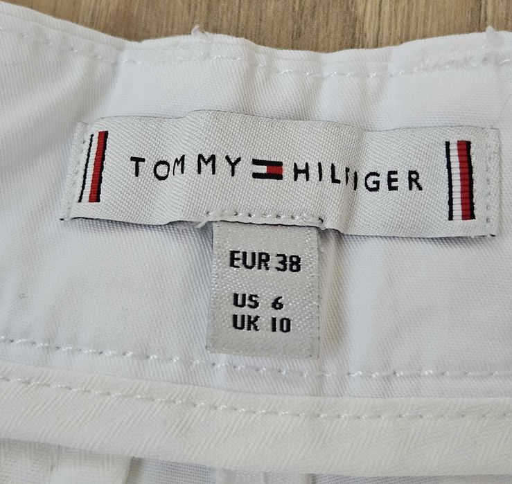 Дамски къси панталонки Tommy Hildiger Chino Corto1 - 38
