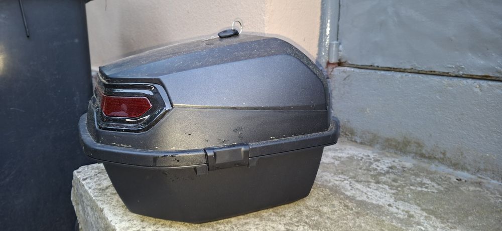 Vand cutie depozitare scuter