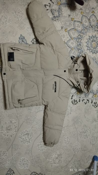 Продаю детскую куртку.