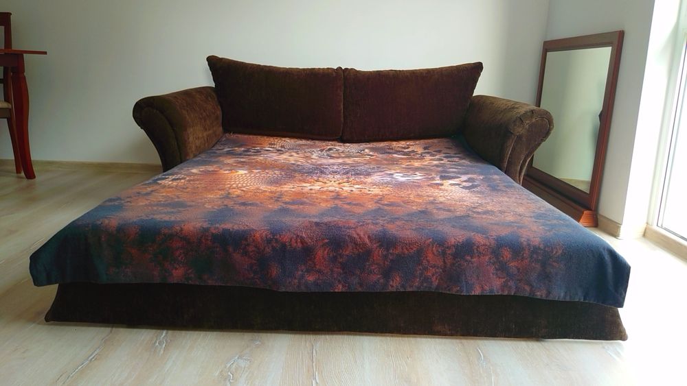 Диван спалня ,гардероб шкаф, бюро огледало, кухня, мебели - обзавежд