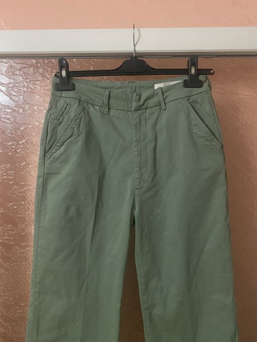 Pantaloni foarte frumosi Reiko