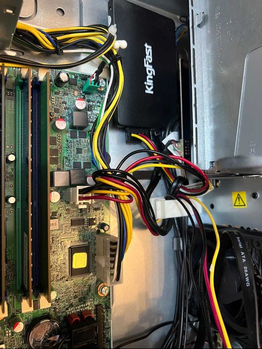 PC SFF Lenovo ThinkCentre i5, 16gb ram, gpu 2gb