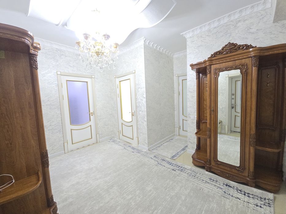 Срочно продаётся 3х заходи живи вдоль дороги!