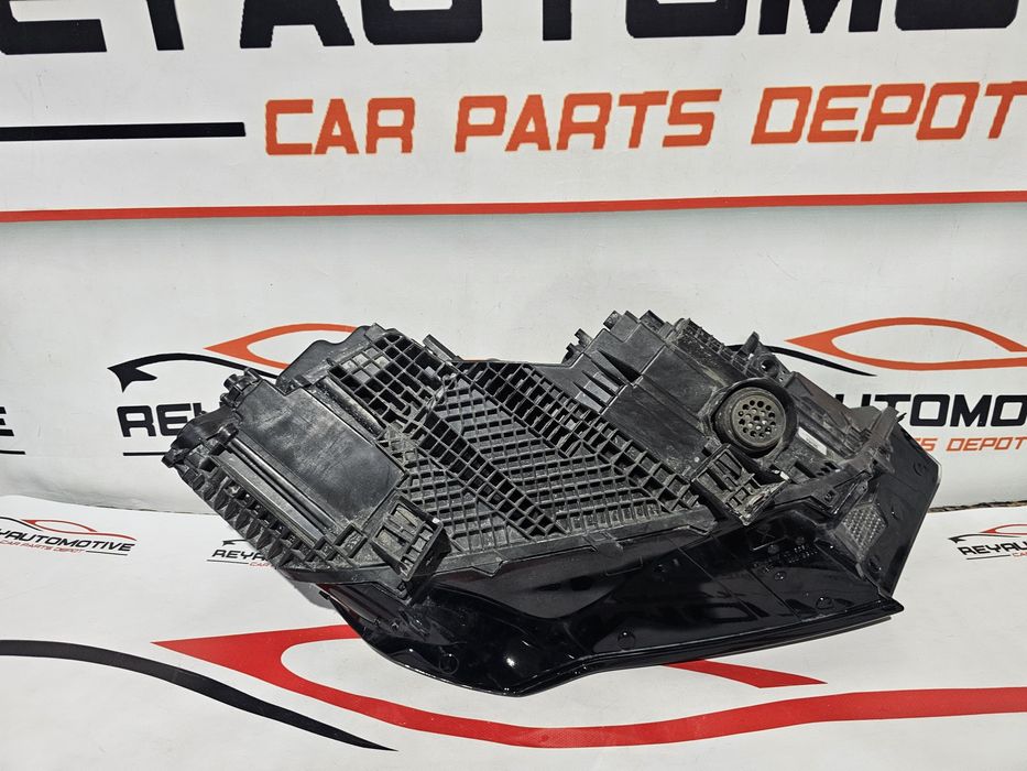 Far stanga led Audi Q7 4M Facelift dupa 2020 cod 4M0941011C