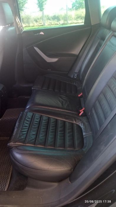 Продавам VW Passat FSI