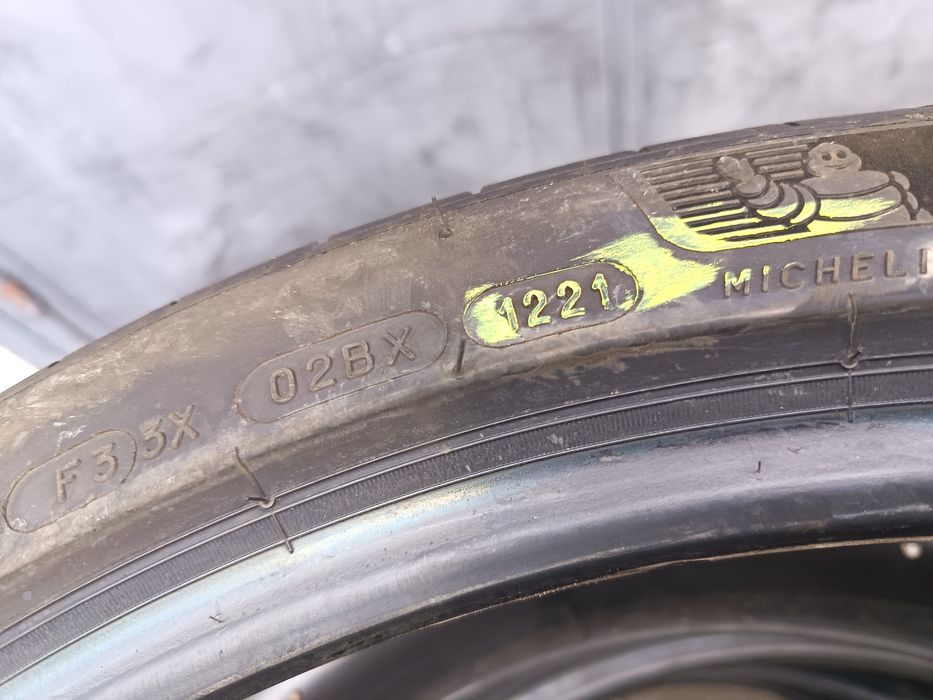 Anvelope vara 255 35 21 Michelin 2021 5-6mm
