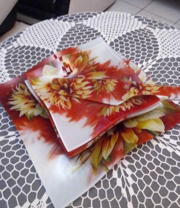 Комплект за сервиране на торта