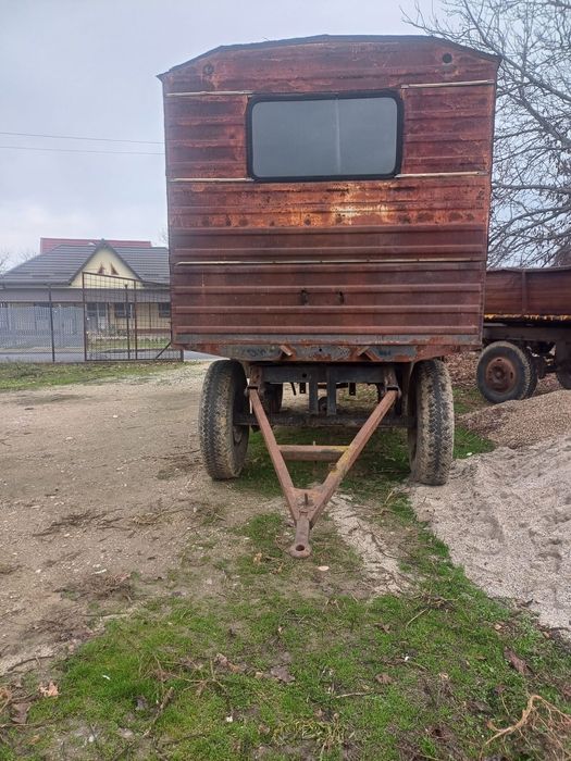 Vagon tractor asistenta tehnica