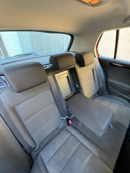 VW Golf 6 2.0 TDI FULL – Panoramică, Navi, Încălzire Scaune, Fără Rugină
