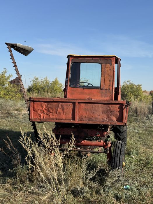 Продам трактор Т-16 с косилкой