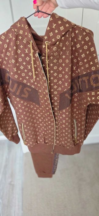 Нови дрехи M/ L /XL