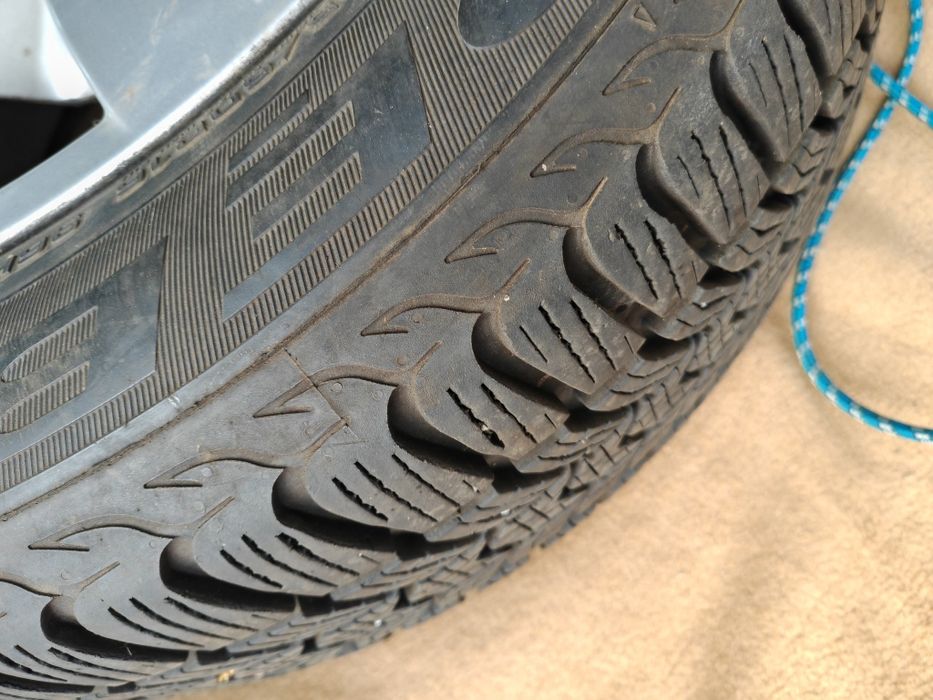 4 Roti 205 60 R16