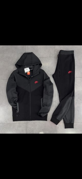 Tech fleece екип