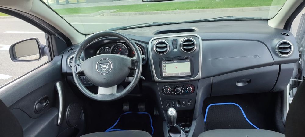 Dacia Sandero Stepway an 2015 .mot 1.5 dci.euro 6.