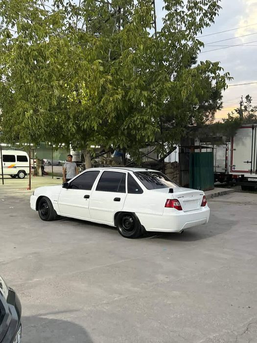 Nexia 2 1.8 full sotiladi