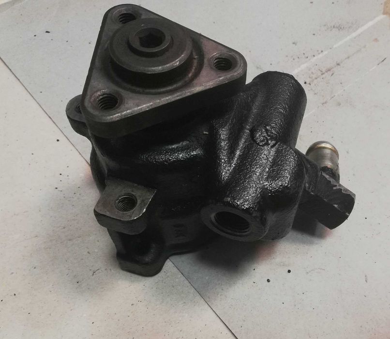 Хидравлична помпа за Форд Ескорт Ford Escort 1,6v 90 кс Zetec 95-98 г.