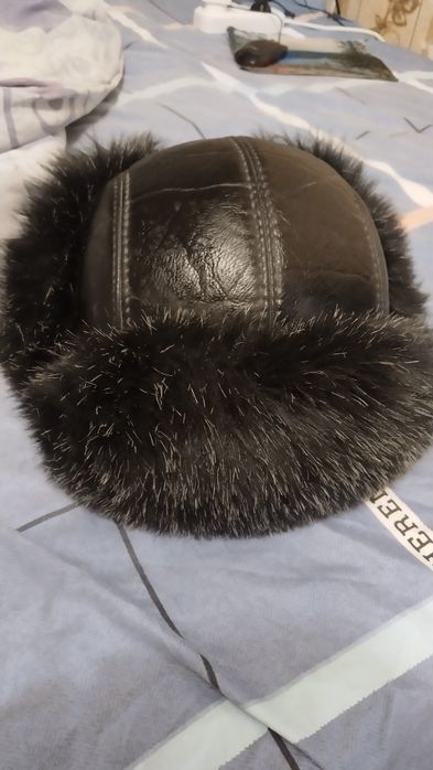 Шапка ушанка практически новая
