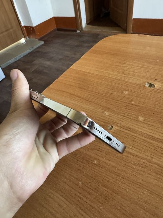 Продам iPhone 14 pro
