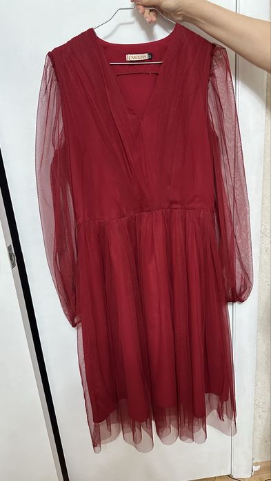 Продаю женское платье