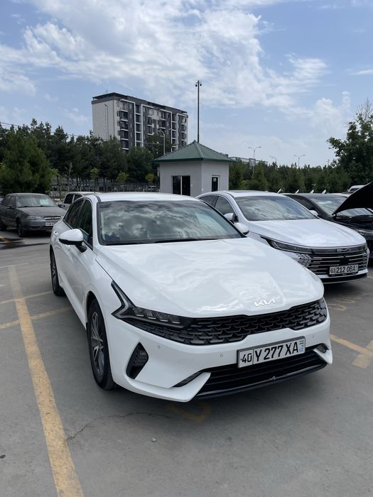 KIA K5 sotiladi boshlangich tolov 500$