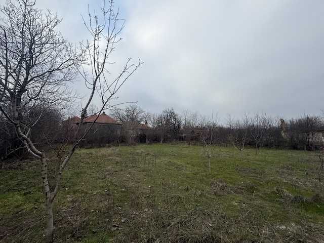 Имот в регулация 2220 кв.м | ВиК | близо до центъра – с. Хърлец