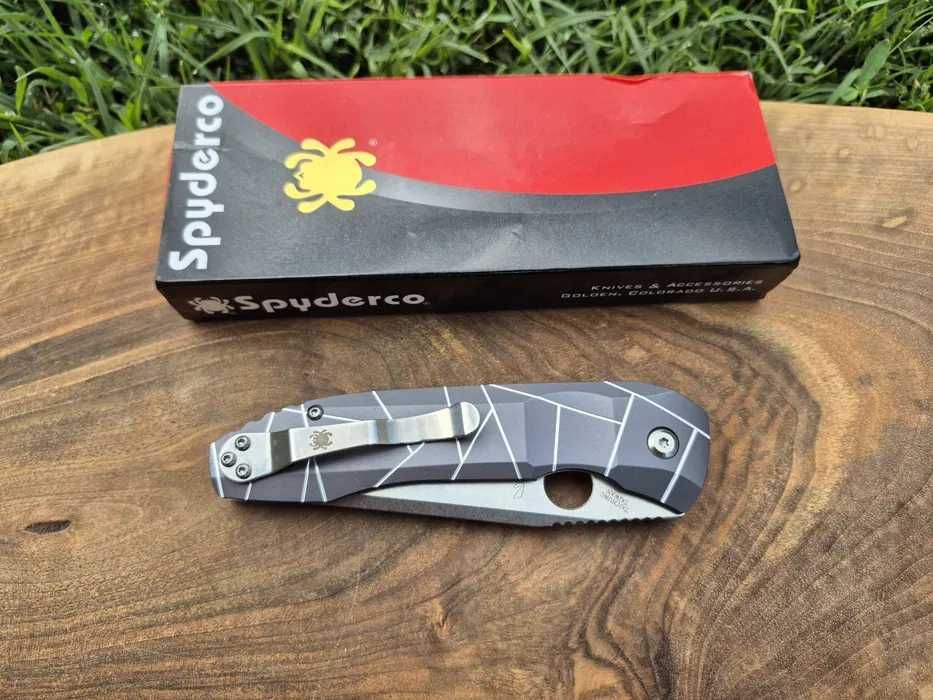 Cuțit pliabil Briceag SPYDERCO Nirvana