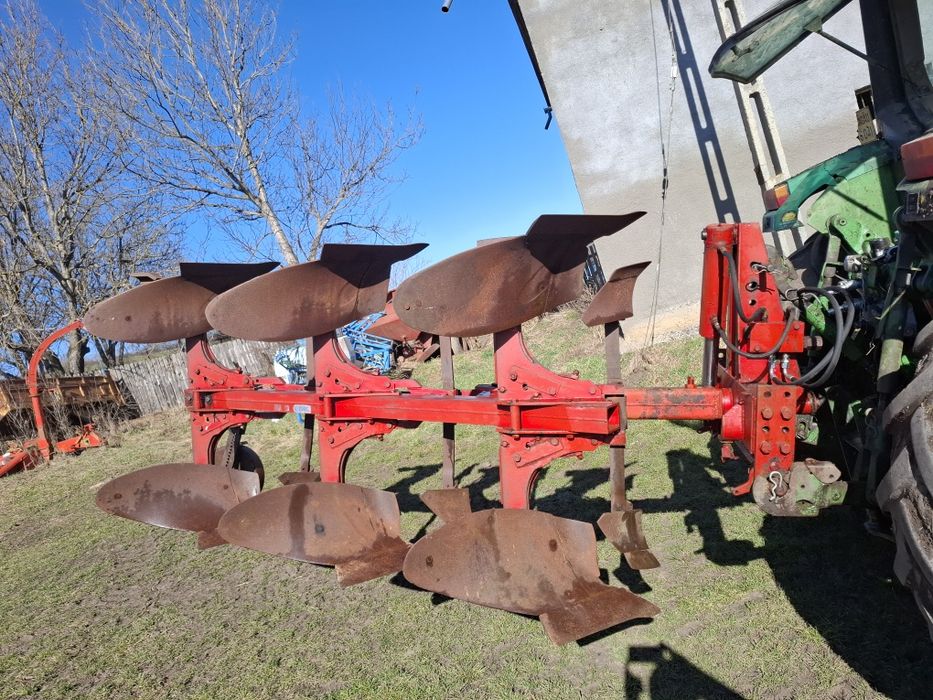 Vând plug reversibil 3 brazde