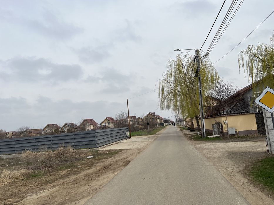 Domnesti, Particular, 3 loturi alaturate de 600 mp fiecare, desch 19m