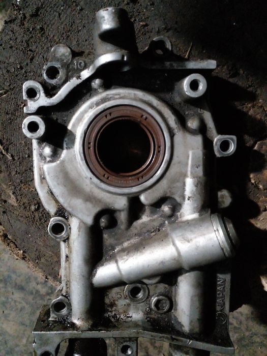 Продам маслонасос субару