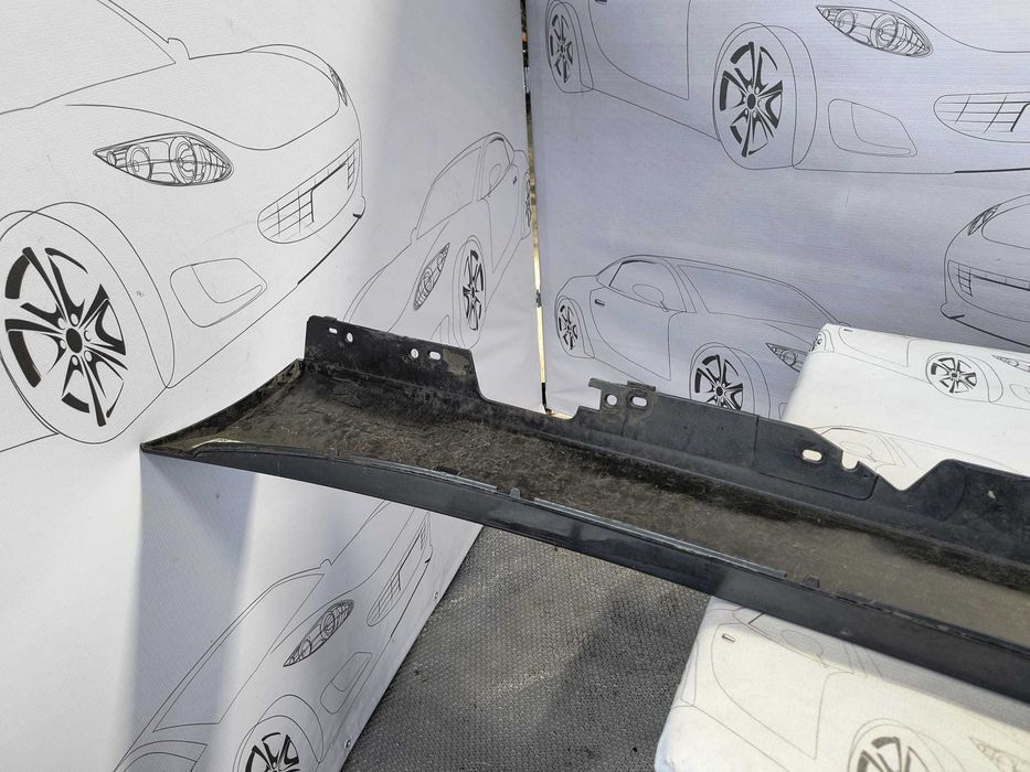 Ornament Prag Dreapta BMW Seria 1 (F20 / F21) / Cod OEM 15857711 (1B4)