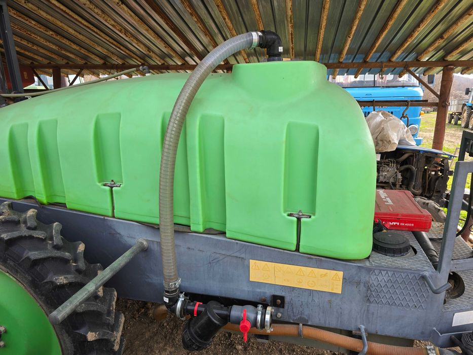 Прикачна пръскачка agriuma 2000