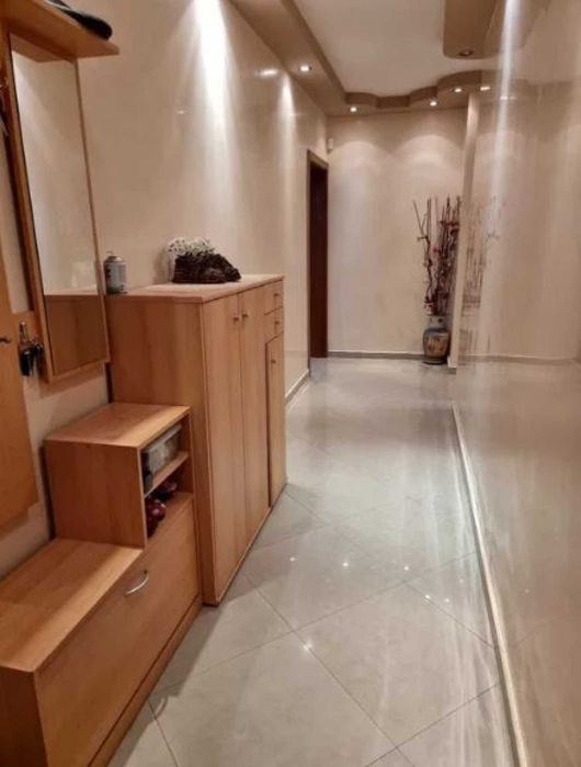 Продава се Тристаен апартамент в Пловдив, Мараша - 118 кв.м за 1585 €/кв.м - Снимка #11