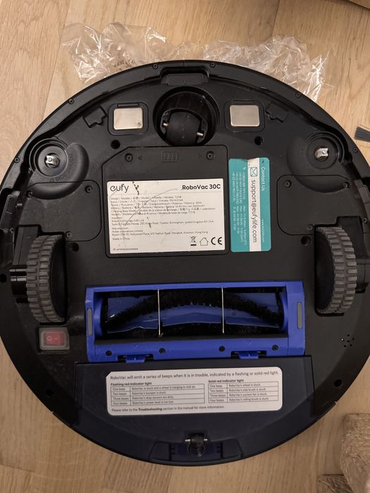 Eufy 30C robot aspirator