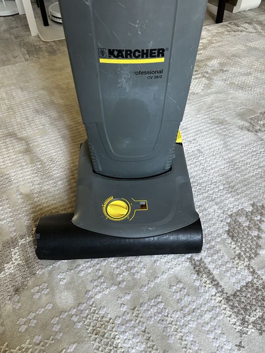 Aspirator vertical karcher