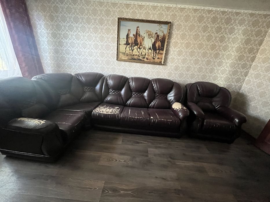 Продам диван с креслом