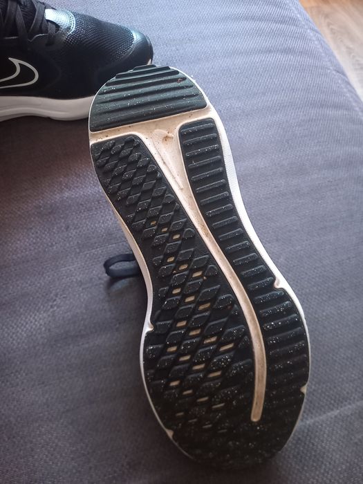 Adidasi nike baieti