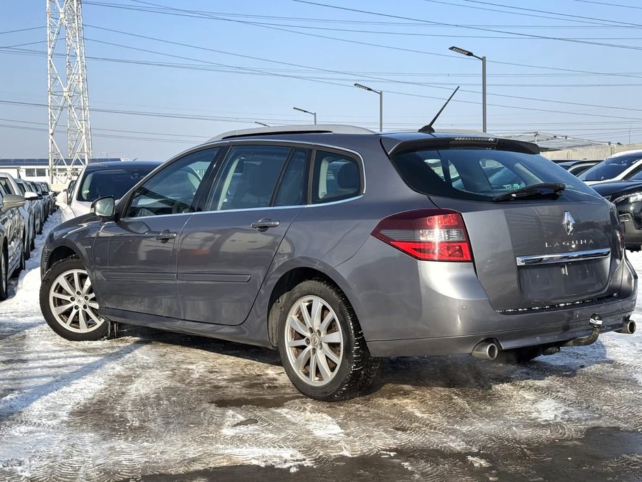 Vând schimb Renault laguna 3 din 2012 2.0 diesel 150 cp 3700 €