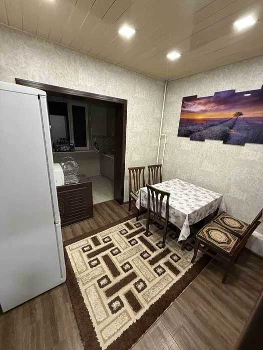 Чиланзар - 5 кв-л  3 ком 80м2 метро Новза