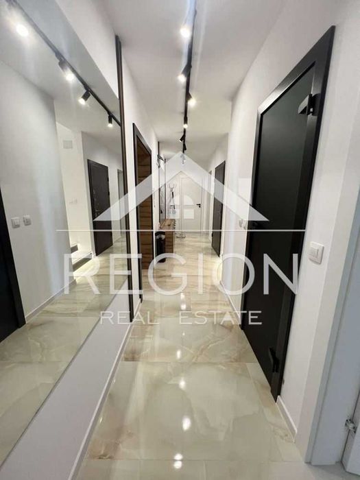 Дава се под наем Четиристаен апартамент в Варна, м-т Евксиноград - 230 кв.м за 2500 € - Снимка #19