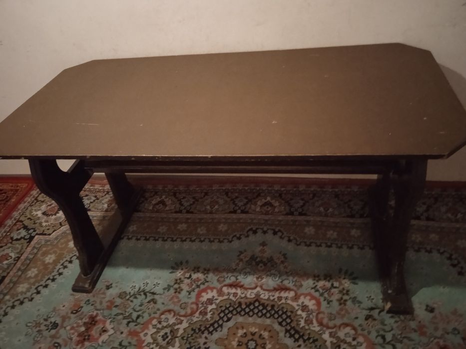 Стол сатамын 15000