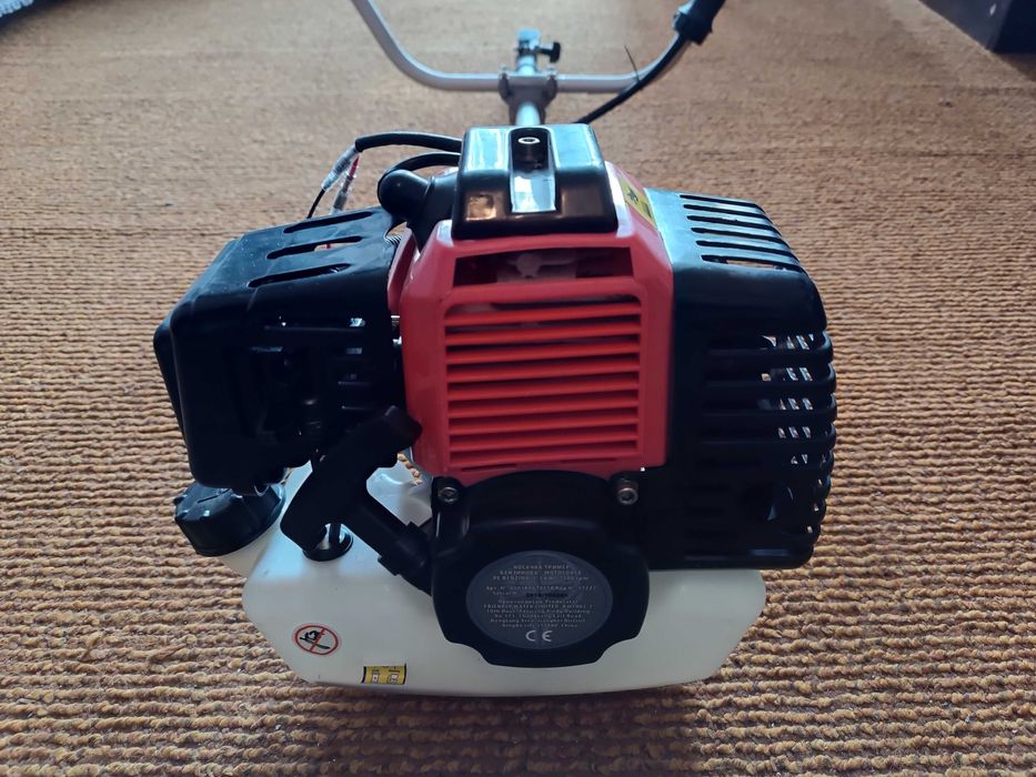 Premium бензинова коса