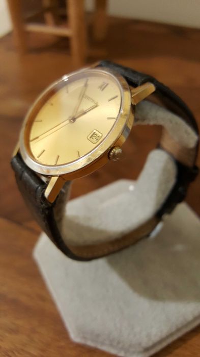 Оригинален мъжки часовник Certina EOL 115 1045. Каишка HIRSCH.