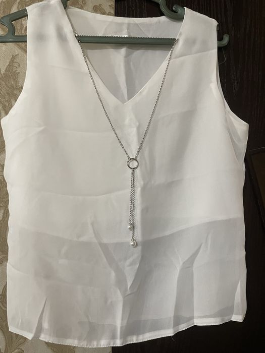 Рубашки и блузки разные в отличном состоянии