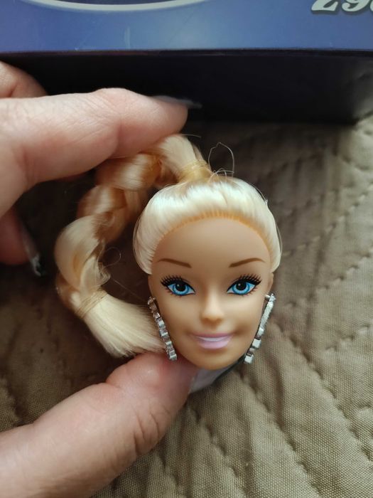 Глава за кукла Barbie