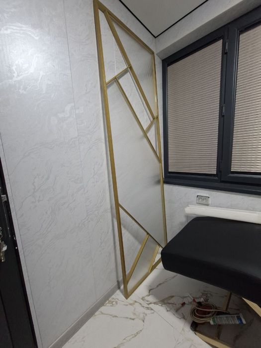 Новая!! Современная перегородка золотого цвета