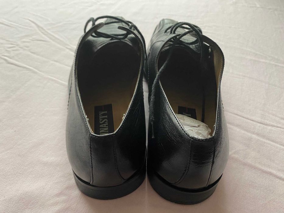 Pantofi negri nr 46, piele, marca Dinasty
