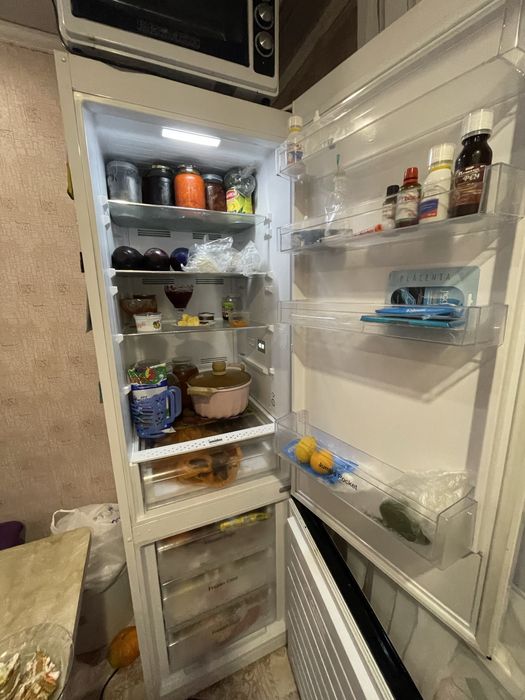 Продам холодильник